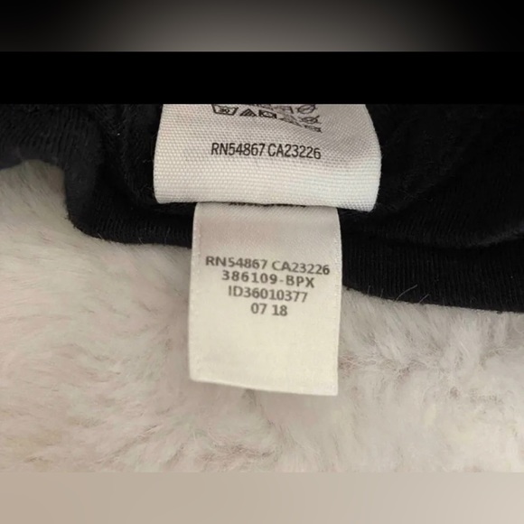 ❌SOLD❌VS PINK LONG SLEEVE V-NECK CAMPUS TEE SHIRT BLACK GOLD SILVER BLING 86 PUP - Picture 9 of 14